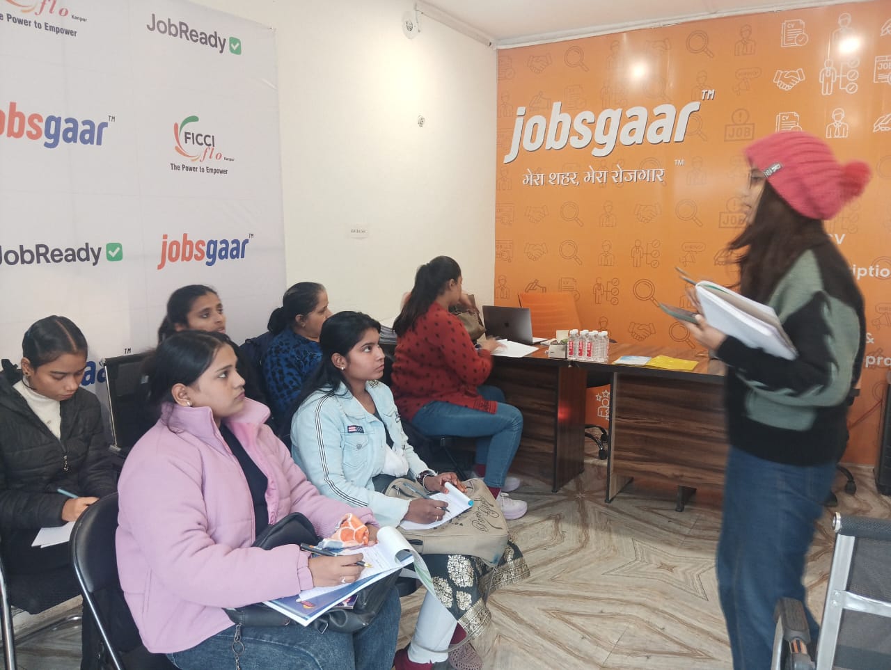 JobReady batch candidates at Jobsgaar Kanpur centre